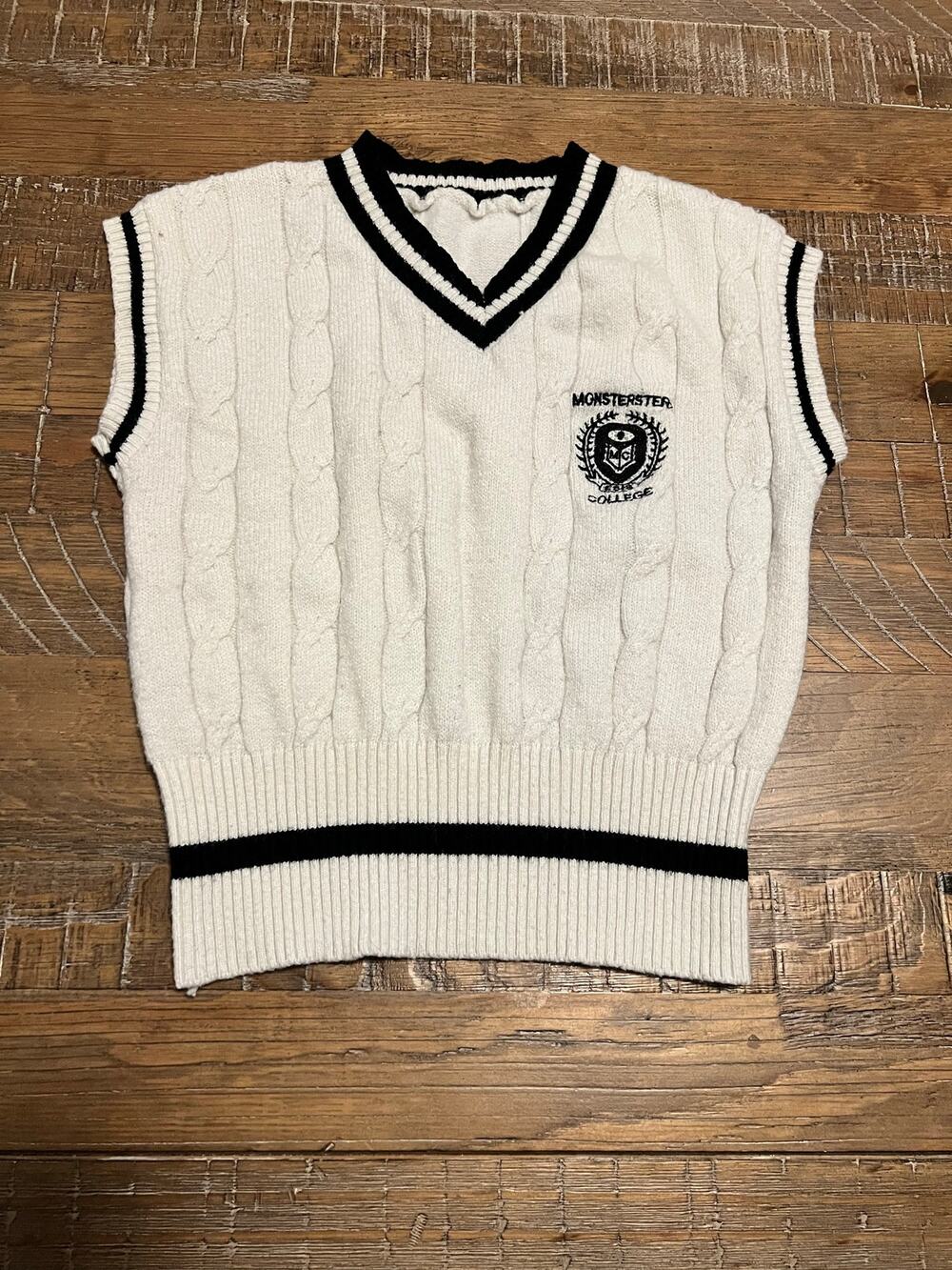 Cable-knit Sweater Vest Collegiate-style "Monsterster College" No Size Tag